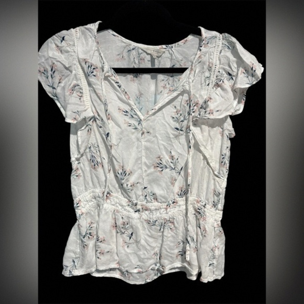 Lucky Brand White Floral Blouse with Ruffle Sleeves